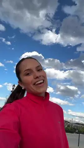 Nuestra amiga @delfiherediaa_ se atrevió al reto de entrenar con nosotros. #entrene #slc #utah #latinosutah #unitedstates #diversión #training #patinando #patines #teamlove #saltlakecity #latinos #skating 