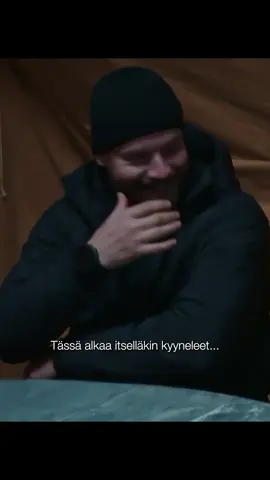 Yritäpä katsoa tätä liikuttumatta 😭 #Erikoisjoukot-leirin finaali on hurja, pysäyttävä ja koskettava. Kokelaiden kunniaksi nousee hattu päästä 🙏  Jakson pääsee näkemään Ruudusta ja Neloselta tiistaina kello 21. 