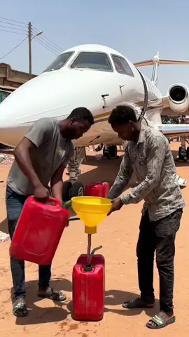 MUSAKUBVA❤️🤣 #mutarecelebrities #viralvideos #airport #boeing737 #captain #airzimbabwe🇿🇼 #aviation 