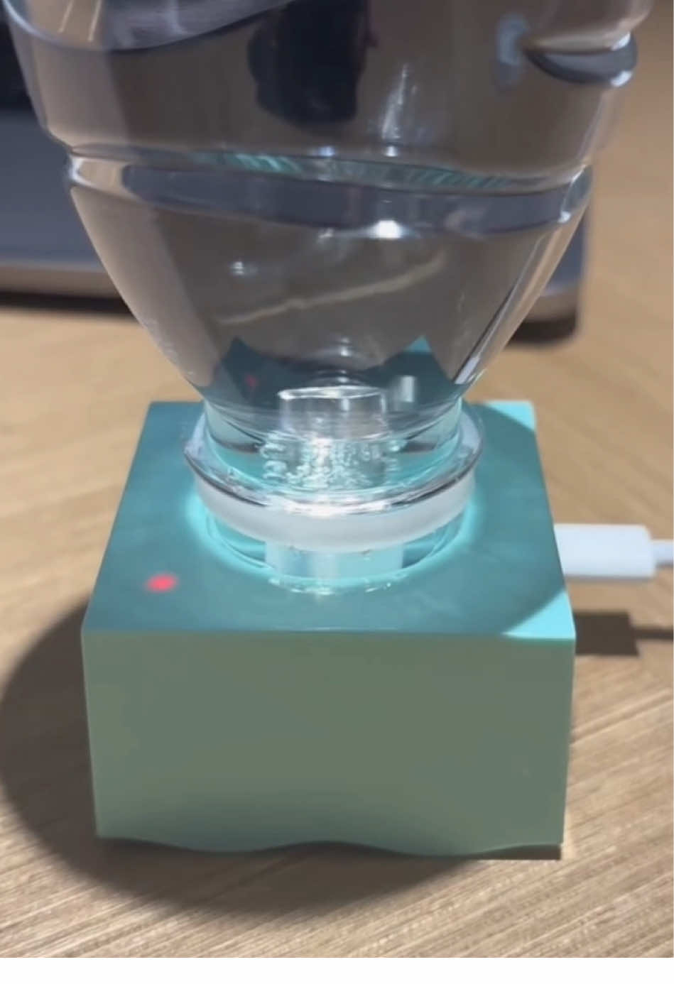 Easy to get warm water anywhere😏#gadgets #coolstuff #coolgadgets #product #shopping #amazonfinds #favoritefinds #LearnOnTikTok #tiktokmademebuyit #fyp 
