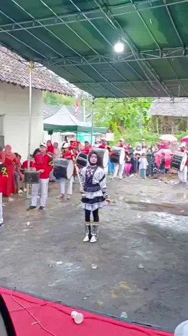 senyumanmuuu 🤪 #drumbandremas #drumbandindonesia #drumband 
