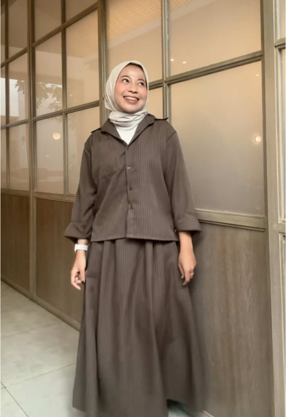 mau outfit gemashhh buat hari raya idul adha seperti inii?? buruan makanyaa gercep di co sekarangg 🥰🤎 #fyp #oneset #dailyoutfits #inspirationoutfit #fashiontiktok #ootdinspo #ootdfashion #neutraloutfit #inspooutfit #ootdhijab 