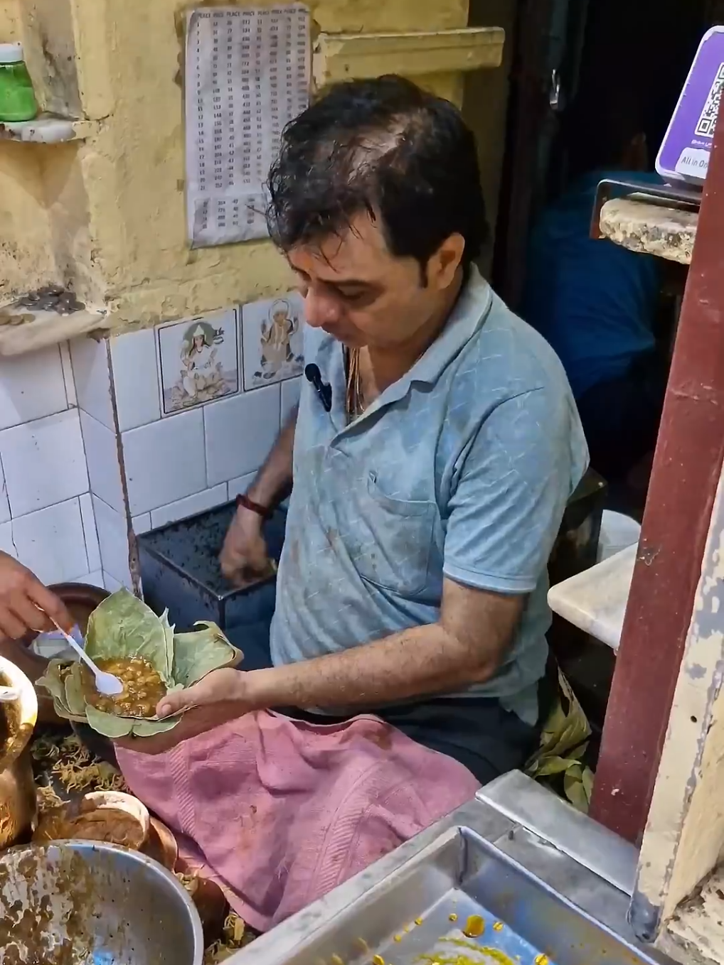 Jab bhi bhookh lage, Club Kachori se hi lage! #laalichanghani #clubkachori #indianstreetfood #cravingsatisfied #foodvibes 