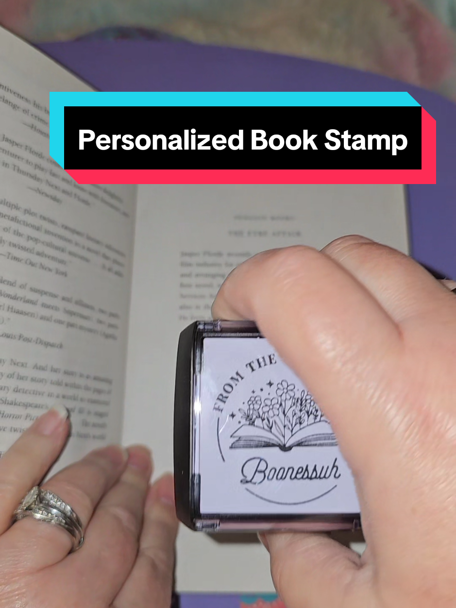 This is my top 5 favorite TikTok shop buy for 2025! #BookTok #booktoker #bookshelf #bookshelforganization #library #homelibrary #books #bookish #bookishthings #bookstamp #booktokfyp #tiktokshop 