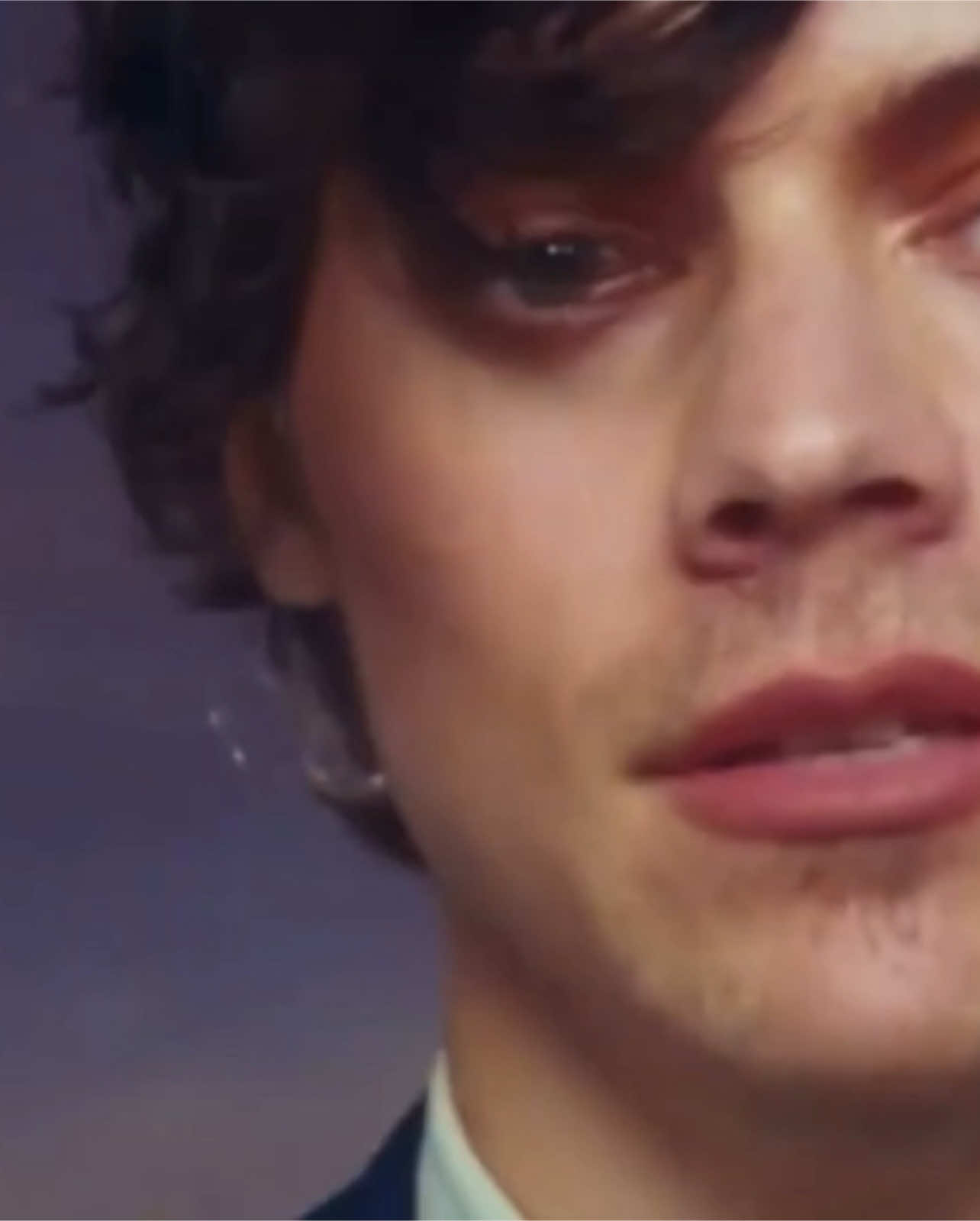 i feel like we all forgot about this #creatorsearchinsights #harrystyles #loveontour #hs4 #HARRYSTYLES #fyppp #fyp #viralvideos #magazine #beautypapermag