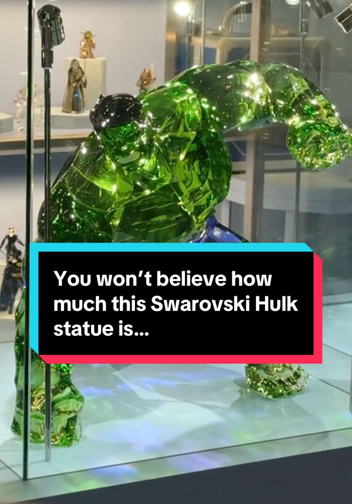 We caught up with Swarovski at MCM Comic Con to get up close and personal with their new Hulk statue as well as having a sneak peek at their new Minecraft collection 👀 #hulk #marvel #merchandise #Minecraft #swarovski #mcmcomiccon #mcmlondon #comiccon @swarovski @mcmcomiccon