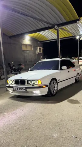 ماشاءاللە لە مالی هەمووان بی #zanyari #bmw #وحش #foryoupage❤️❤️ #bmw544i🇩🇪🔥v8✈️🦅🦁 #باڵەك👑 #bmw525 #پیاوی_مەرد #foryou #foryoupage #544 #bmv @Zanyar___ Ballak 