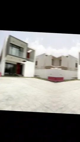 Newly built 4 bedroom house FOR SALE  This is a beautiful property with top notch finishing. it comes with 4 bedrooms all en-suite, a boys quarters, fully fitted kitchen with inbuilt appliances,in built wardrobes and more. only one unit is available. secure it before its gone. Loc: East legon hills  price: $320,000 or 3.5m cedis #accraghana #eastlegonhills 