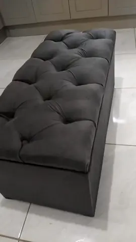 Ele é muito lindo ,confortável e tem muito espaço dentro. Confere o link na bio#casa#puf#quarto#sala#bau# @findsbasicdaruiva. 🩷