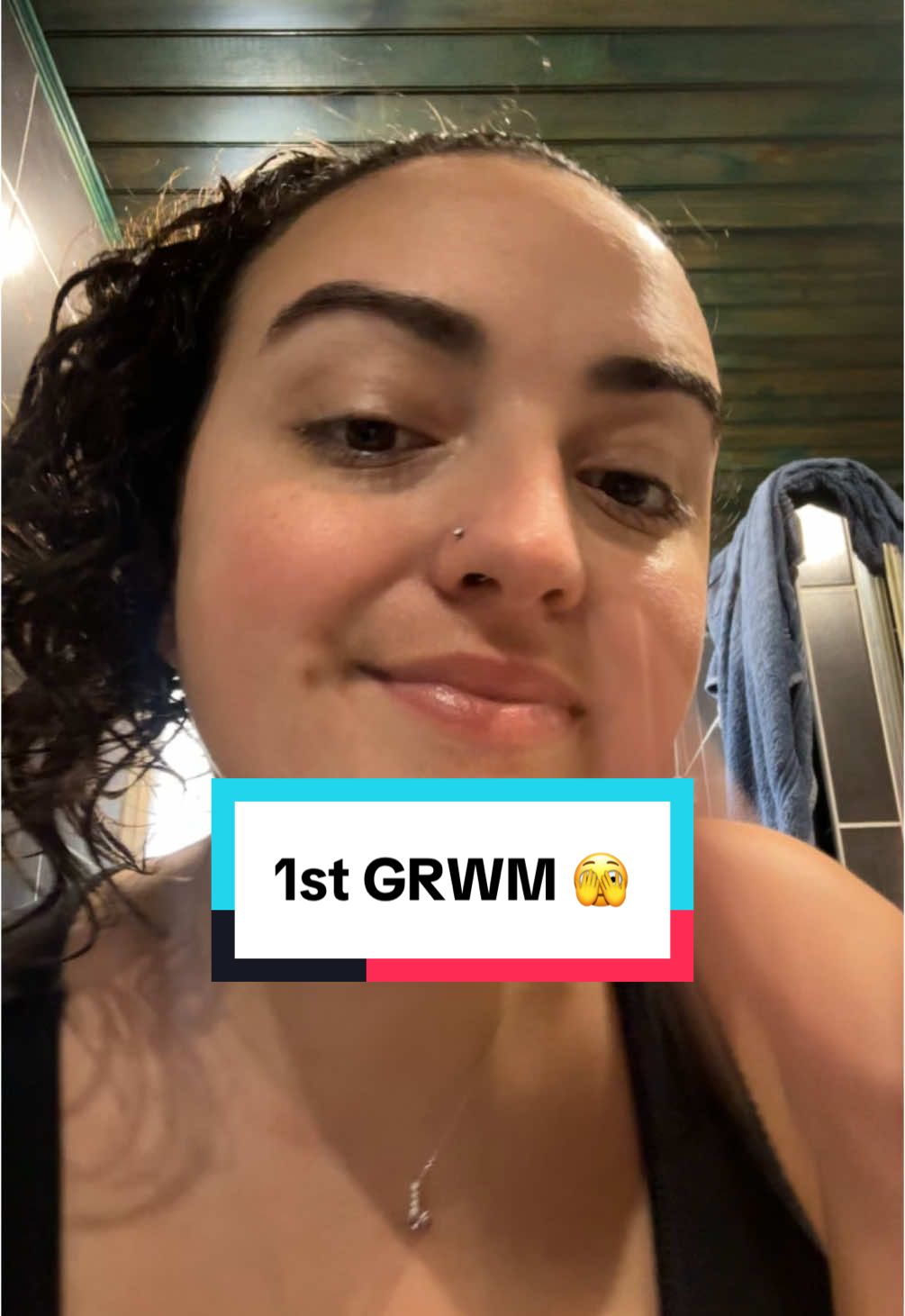 mon 1er GRWM 🫣 n'hésitez pas à me conseiller que ce soit par rapport à la vidéo ou aussi en skincare je prend toute recommandation!! ☺️🥰 #grwm #skincare #lessecretsdeloly #nivea #curls #curly #beauty #onepiece #girlssupportgirls #BeautyTok #cheveuxbouclés #ConSantanderConecto 