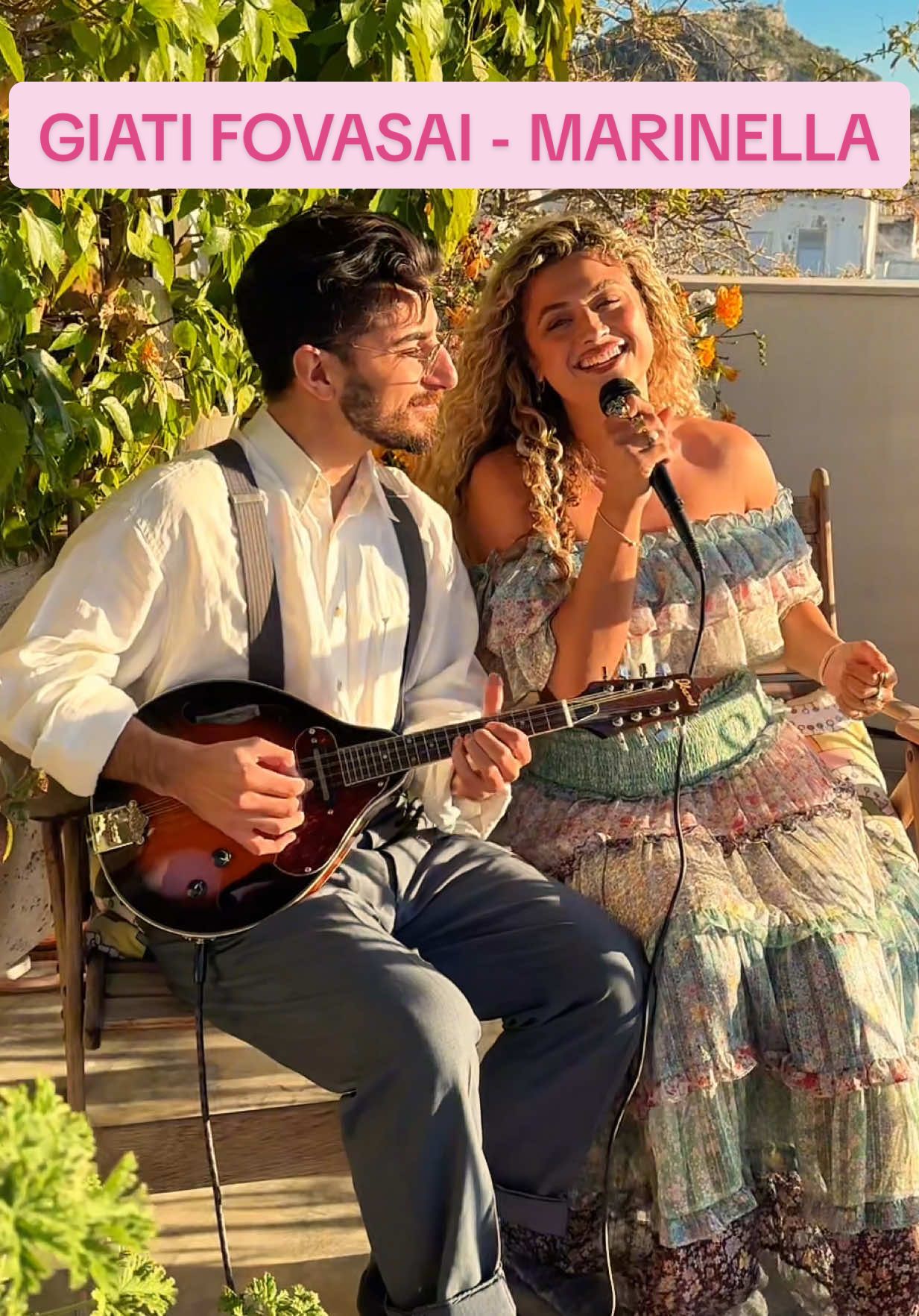 Love the lyrics of this song so much 🩷 so lovely to sing the talented with @Papazó 🪕✨  #antigoni #papazo #marinella #giatifovasai #ελληνικοτικτοκ #ελληνικατραγουδια🎶🇬🇷 #μαρινελλα #greeksongs #greekmusic #beautifulsong 
