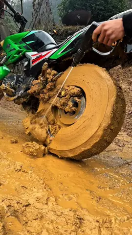 #bike #waching #cleanbike #carwashing #motorcycle #motorcyclewash #motorcyclewashing 