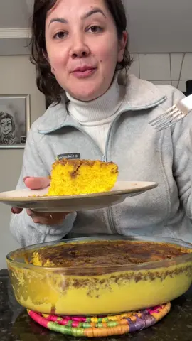 Bolo de cenoura no micro! 250g de cenoura 250g de açúcar refinado 3 ovos 170 ml de óleo  300g de farinha de trigo  1 colher de fermento  #bolodecenoura #bolomicro #rotinadevida #rotinadecasa 