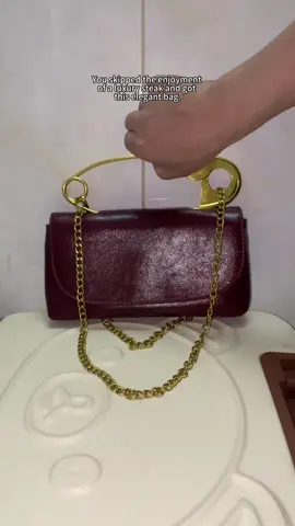 What a stylish and noble handbag!  #handbag#crossbody bag#shoulder bag#elegant#chic#Tiktokshop
