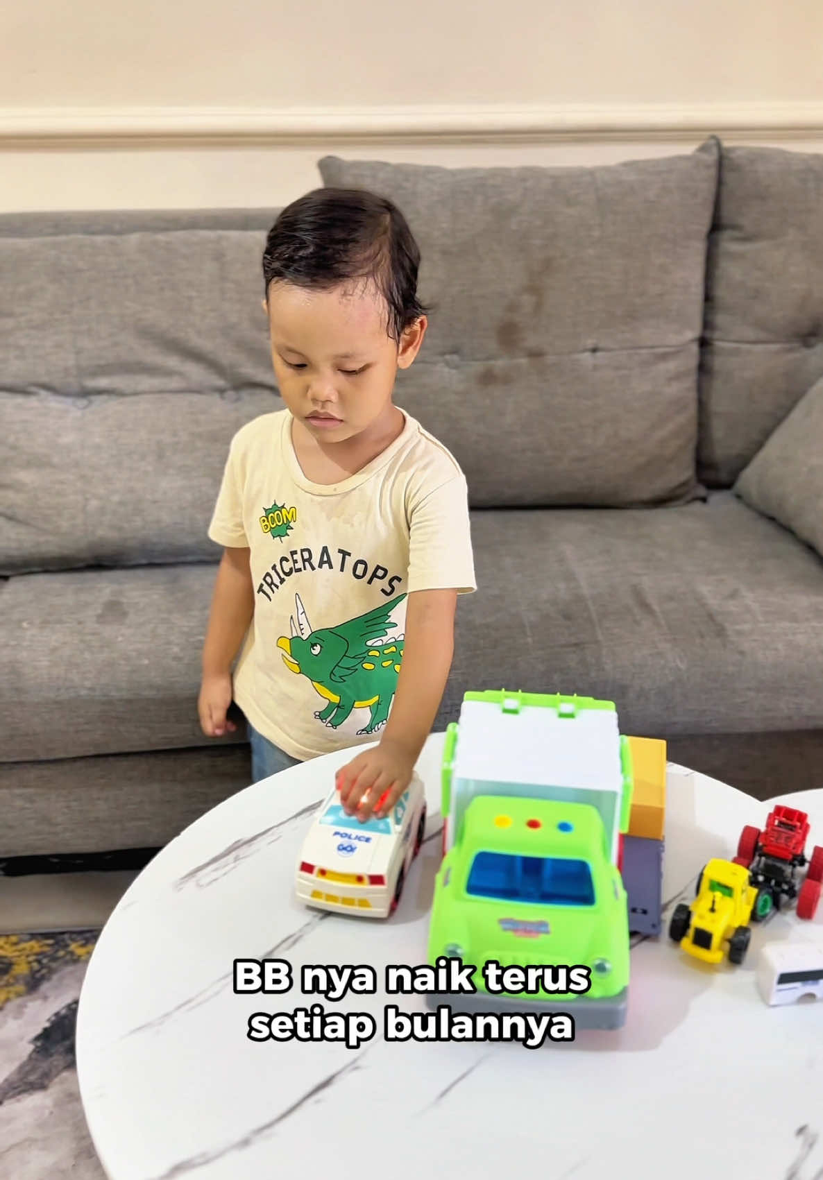 Percuma beli vitamin mahal - mahal tapi feedling rules nya masih berantakan !!! Makanya anakku ku berikan @sohoney_jr  #sohoneyjr #sohoney_jr #nafsumakananak #solusianakgtm #vitaminanak #vitaminsohoneyjr #anakmakanlahap #anaklahapmakan #anaklahapmakan #bayilucu #anakgtm #gtm