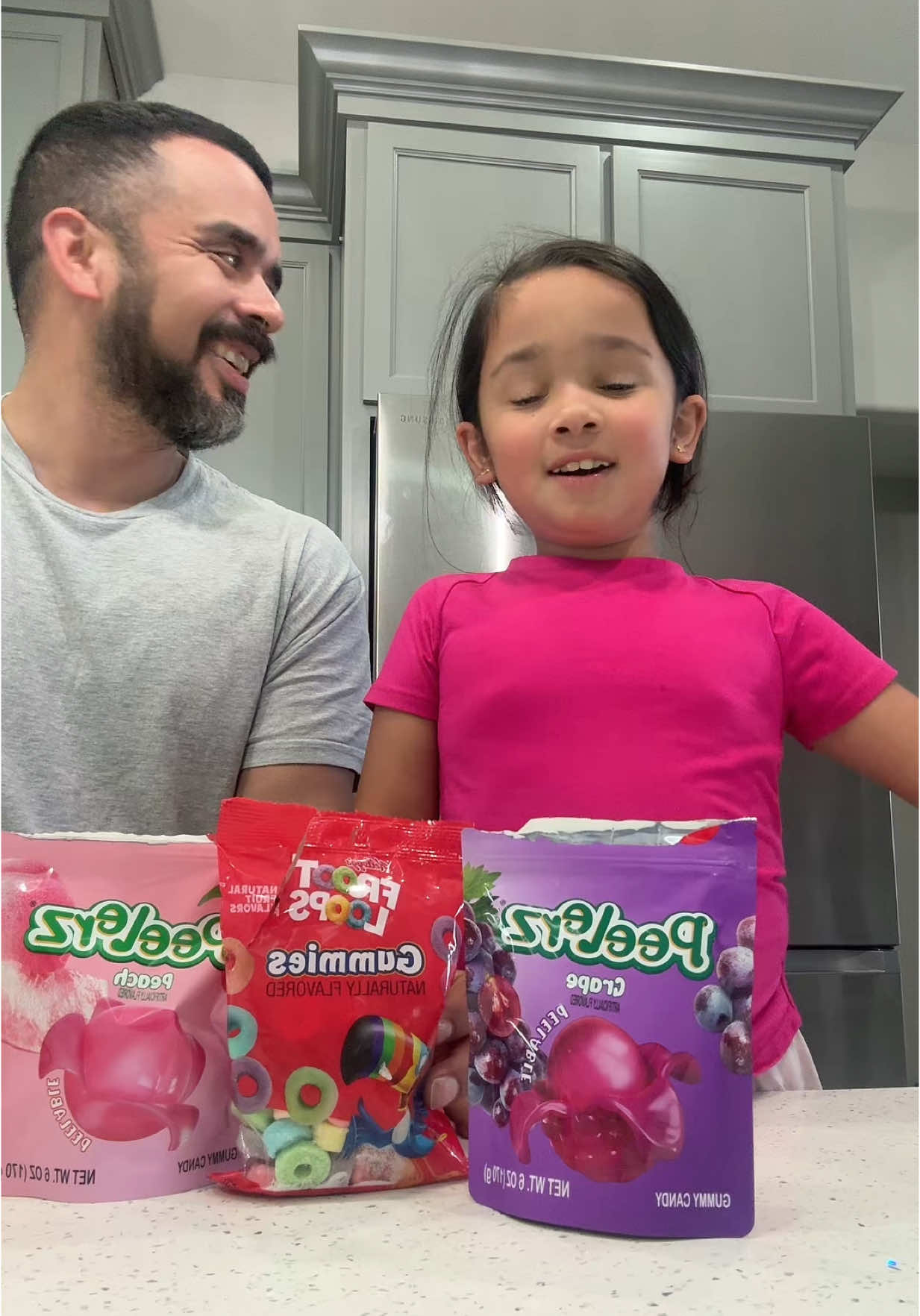 Cami & Daddy @The Smoke Plug  try the @Amos Sweets peelable gummies! #peelablegummy #gummies #candy #tastetest 