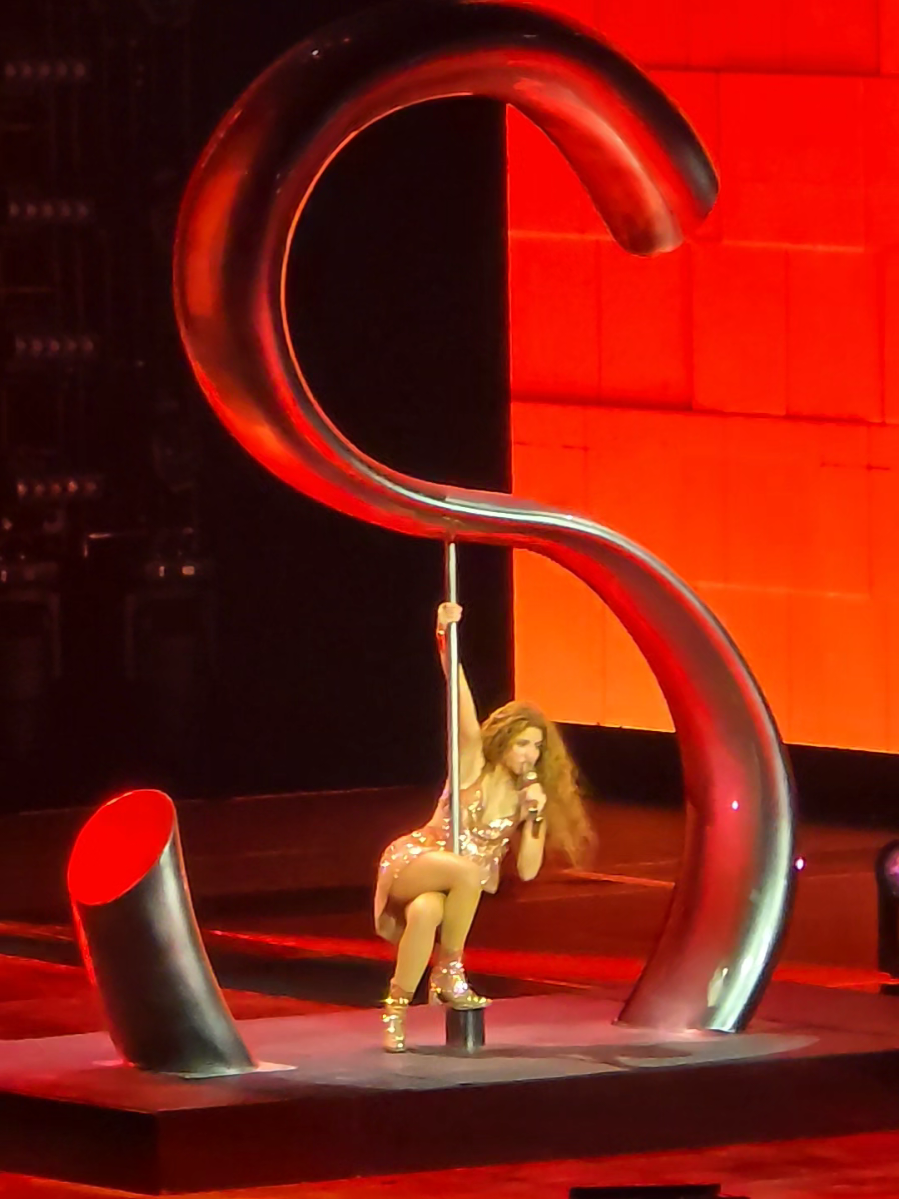 Shakira- Soltera #lasmujeresyanolloran #soltera #lmynlworldtour #statefarmarena #atlanta 
