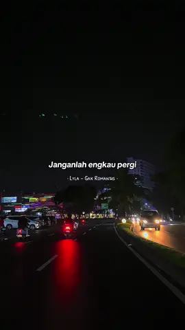 Gak Romantis #lyla #gakromantis #foryou #laguviral #musik #koleksilirik #liriklaguviral #liriklagu #malam #citylights 