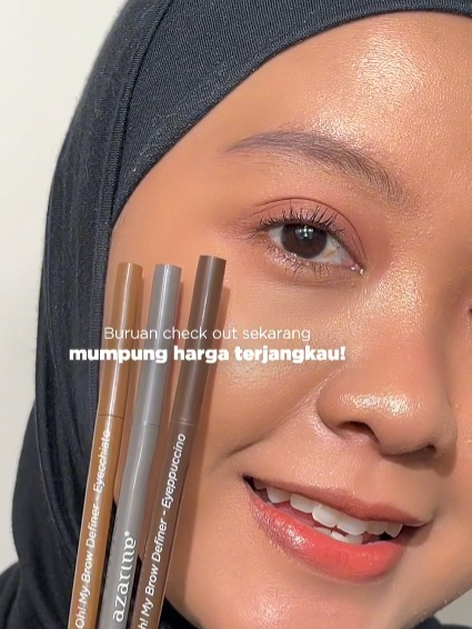 pensil alis beginner friendly dan tahan lama? Oh My Brow Definer jawabannya😍 yuk checkout sekarang karena stock menipis😋 #azarine #azarineproduct #azarinemakeup #azarinemakeupseries #ohmybrowdefiner #pensilalis #pensilalispemula #pensilalistahanlama #fyp