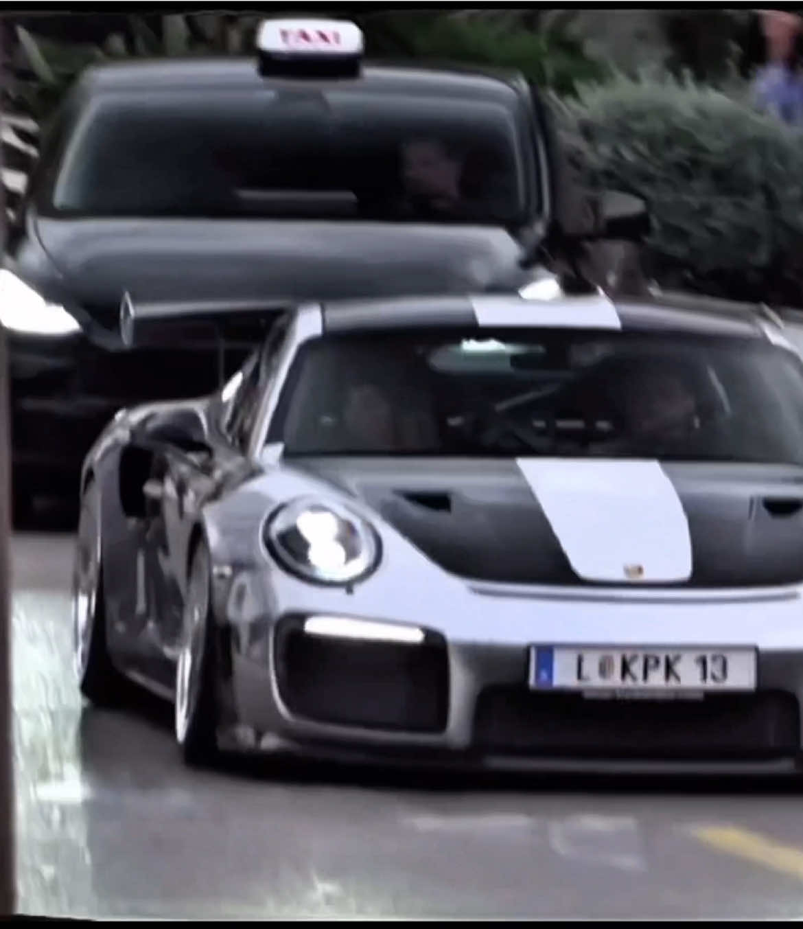 best porsche duo in the world 🤯 clips by : effe x allcars  #automotive #carfans #spots #hypercars #supercars #porsche #summervibe #richlife #monaco #carsoftiktok #luxury #edit #kesfet #foryou 