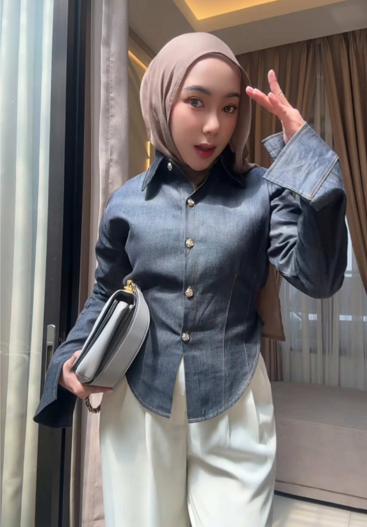Todaaaaay Looooks 🥳 #outfitideas #outfitinspo #outfits #outfitinspiration #OOTD 