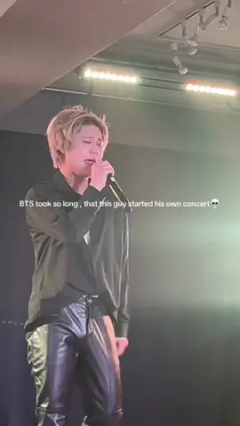 ps. this video supposed to be satire and i didn’t mean any harm please stop the unnecessary comment and also i want y’all to be fully aware that this guy is clearly copying everything about park jimin, thank you!                                                 #fyp #pachijimin #bts #parkjimin 