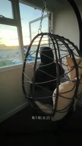 Unboxing 📦 আমার খুব শখের একটা জিনিস 🥰 Hanging egg chair ❤️ #eggchair #fyp #trending #uklife #london #mrmrsuklife #faryoupage 