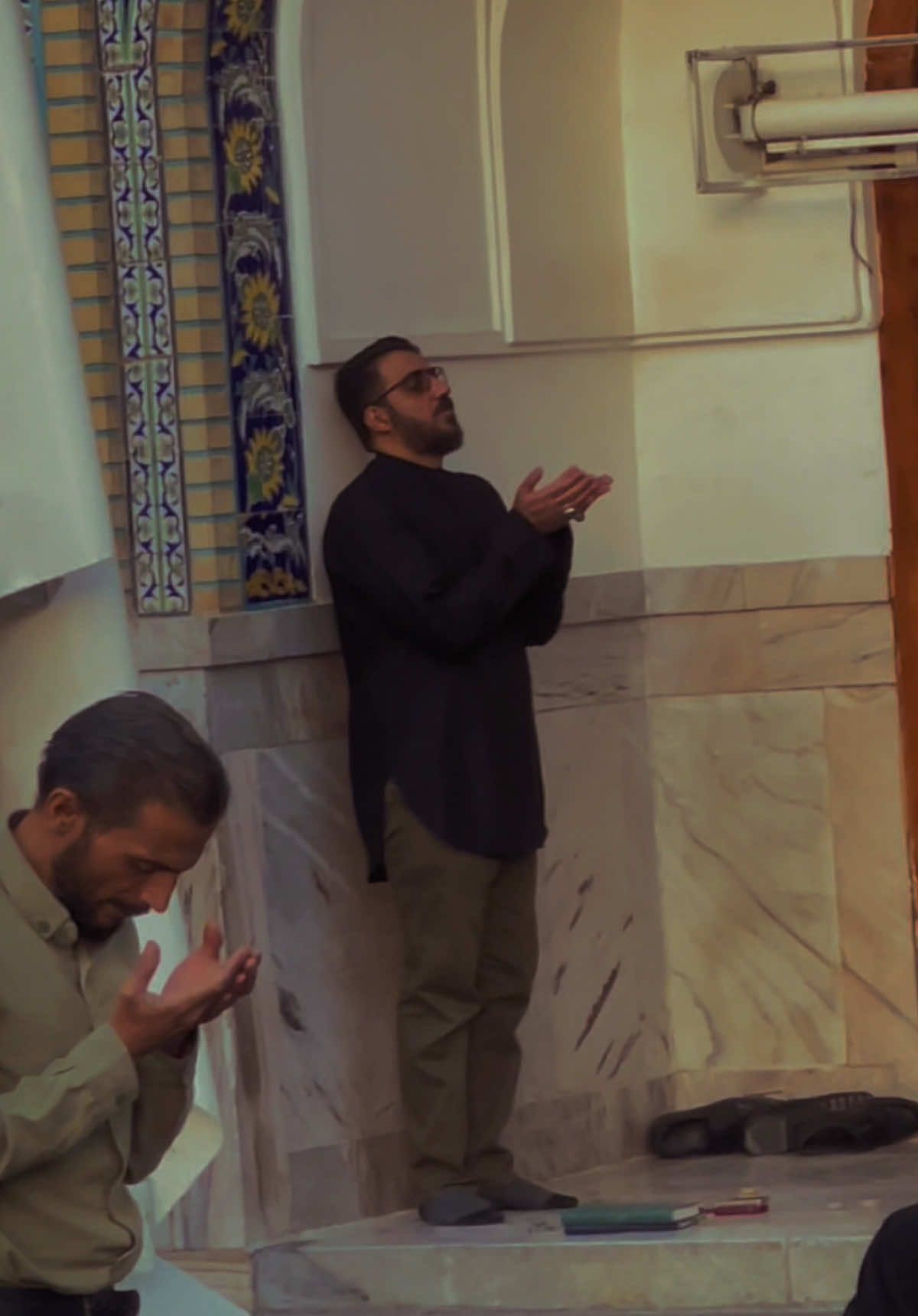 من بجيت الغربتك لكيتك يمحتار#سيد_سلام_الحسيني #مشهد #حرم_امام_رضا #علي_ابن_موسى_الرضا #ايران #بكاء #سيد_سلام #شعر #الشعراء #مجلس #دخولية #العراق #البصرة #محرم #المصور_علي_زكي #محرم_الحرام #ياعلي #يازهراء #يارب #ياصاحب_الزمان #ذوفقار_الكعبي #محمد_باقر_الخاقاني #سجاد_المحمداوي #مجتبى_الكعبي #نوح_المحمداوي #مصطفى_السوداني #مواكب_حسينية #هيئات #يوم_عرفه #ياعلي_ابن_موسى_الرضا #لحن 