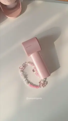 Goojodoq GFS001 emang bener-bener kenceng anginnya 🥹💗✨ mana cantik banget lagi warna pinknya 🙈 worth the PO wait sihh 👌🏻 #goojodoqgfs001 #gfs001 #goojodoq #goojodoqfan #goojodoqturbofan #kipasgoojodoq #kipasanginportable #kipasturbo #kipasanginviral #kipasportable #guncang66 #promoguncang66 