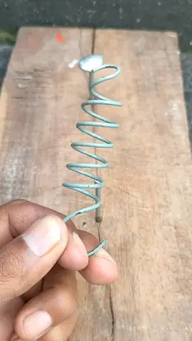 Smart trick with a ring and rope! 