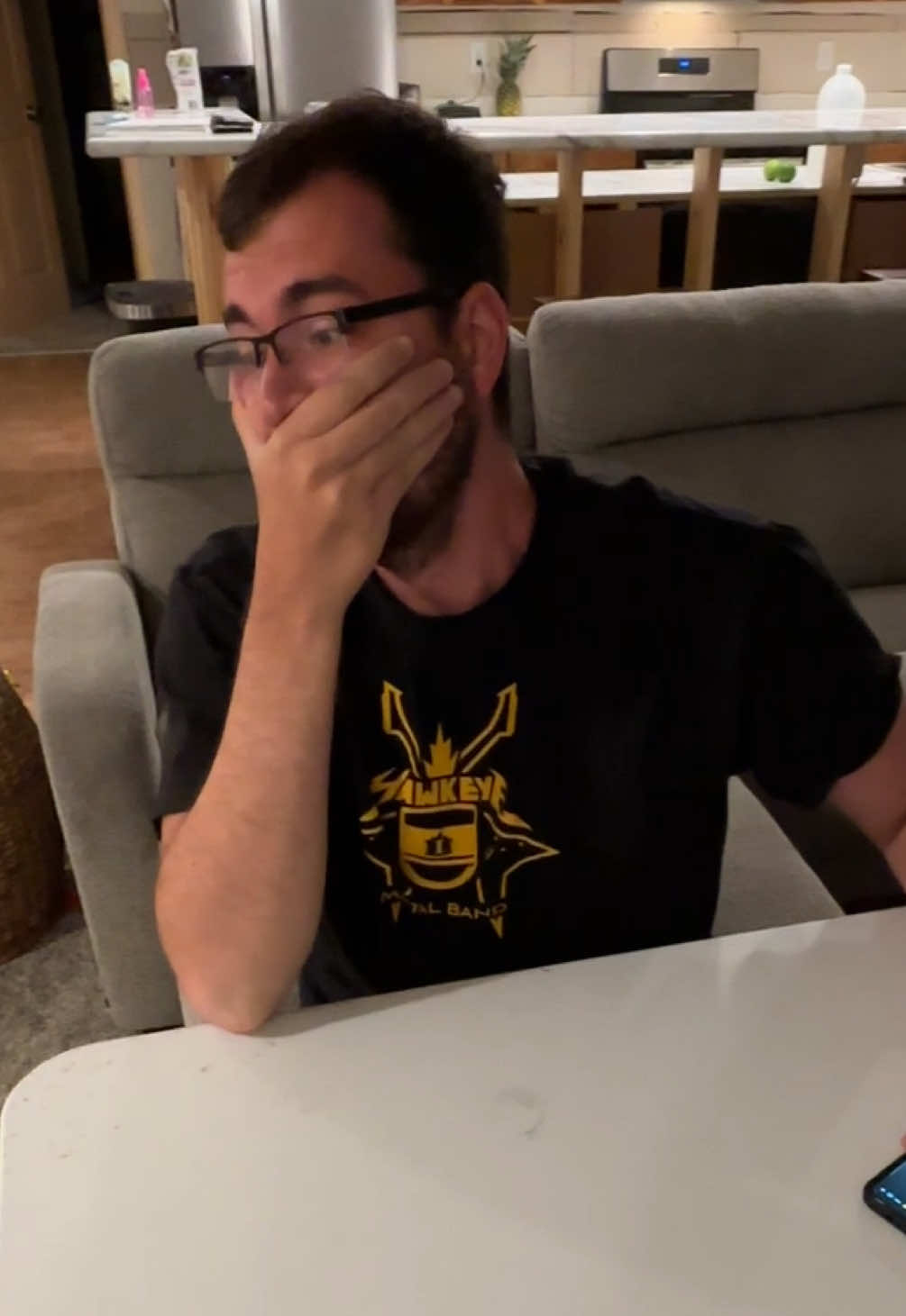 Payback ✋😌🤚 #impossiblepuzzle #crying #omg #sleepingonthecouch #sad #puzzle #boyfriend #bfbreakspuzzle #gfbreakspuzzle #fyp #viralvideo #broken #hawkeyes #letsgohawks 