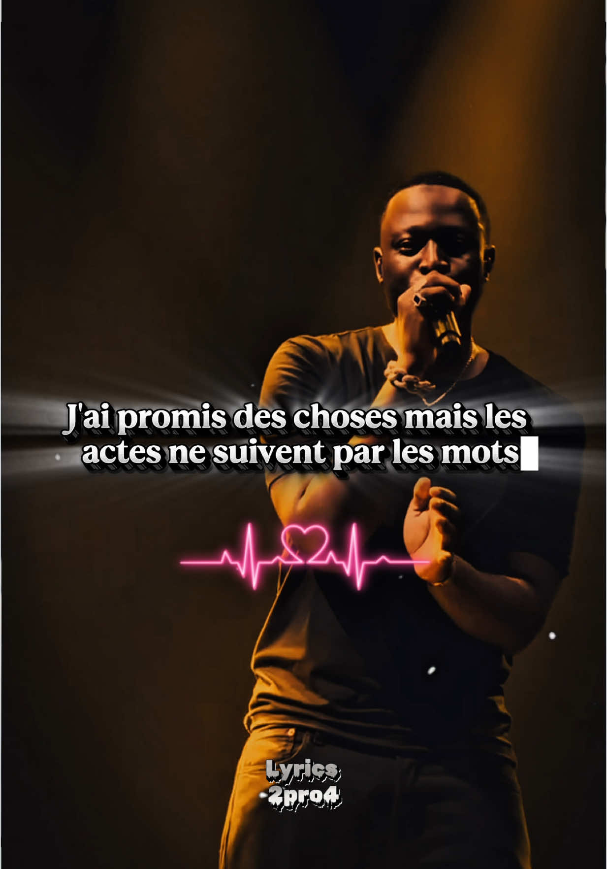 @DADJU ne  m’laisse pas devenir l’homme qui n’affronte pas ces  défauts 🔥 #lyrics_songs  #parole  #dadju  #fyp 