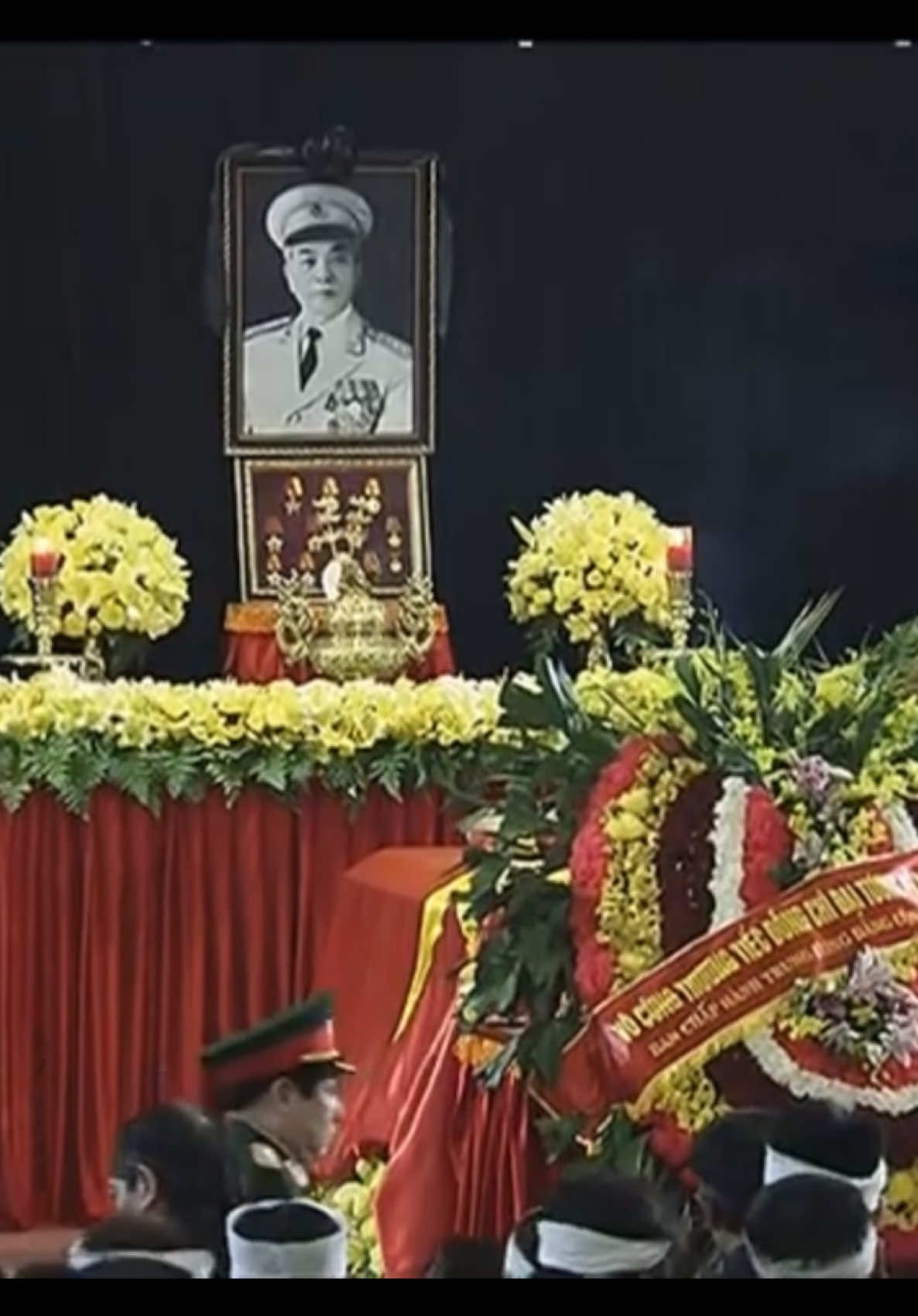 Giây phút thiêng liêng đưa linh cữu Đại tướng Võ Nguyên Giáp về đất mẹ Quảng Bình 🫡🇻🇳🇻🇳🇻🇳