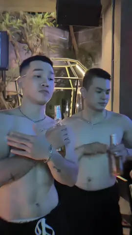Lại là dancer from YoYo