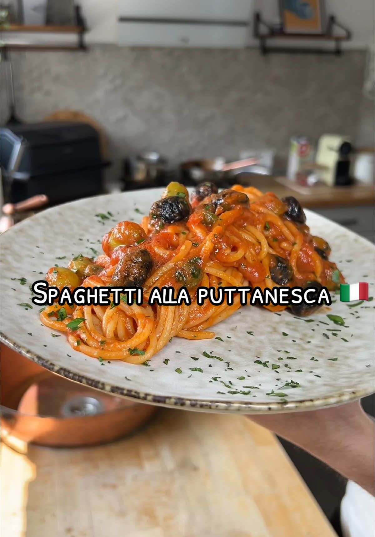 Challenge de juin jour 3 aujourd'hui c'est 🇮🇹 Spaghetti alla puttanesca 🫶... Régalez vous ! #spaghetti #puttanesca #recette #feenixchef 
