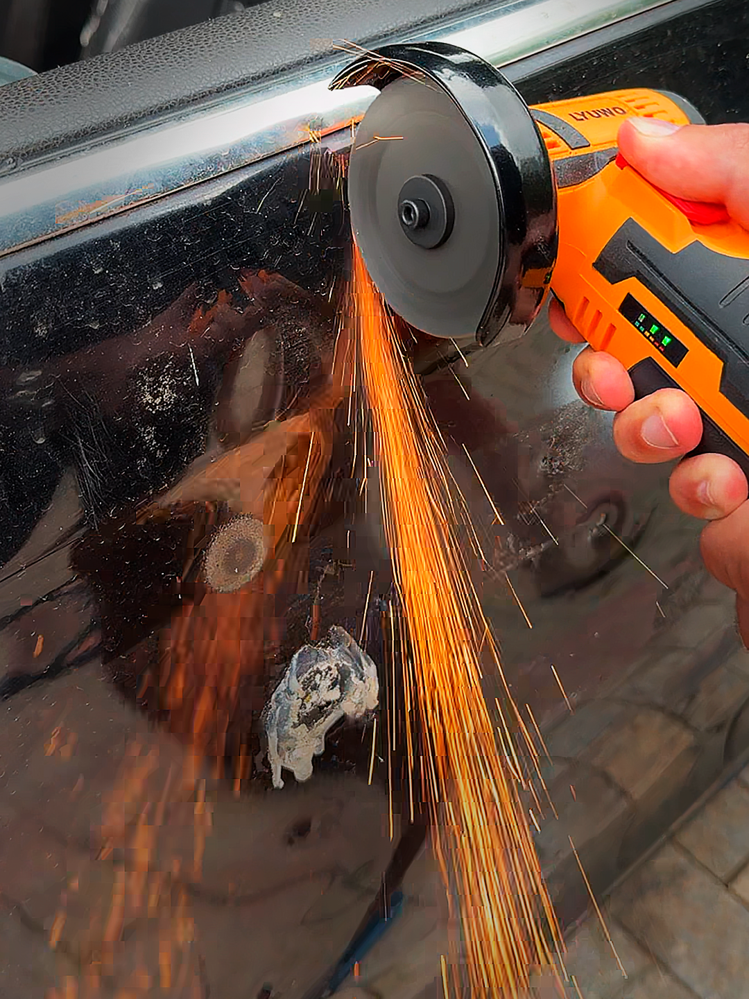 Essa ESMERILHADEIRA de bolso à BATERIA é a mais INSANA que eu já vi! 🔥🔧 🔗 LINK do produto na BIO 👉 @eusoubarone Vocês pediram muito... e é claro que eu testei esse negócio! 🔥 E se você quiser ganhar ele de GRAÇA! 🎁 Entra agora no meu GRUPO VIP! LINK NA BIO!👆