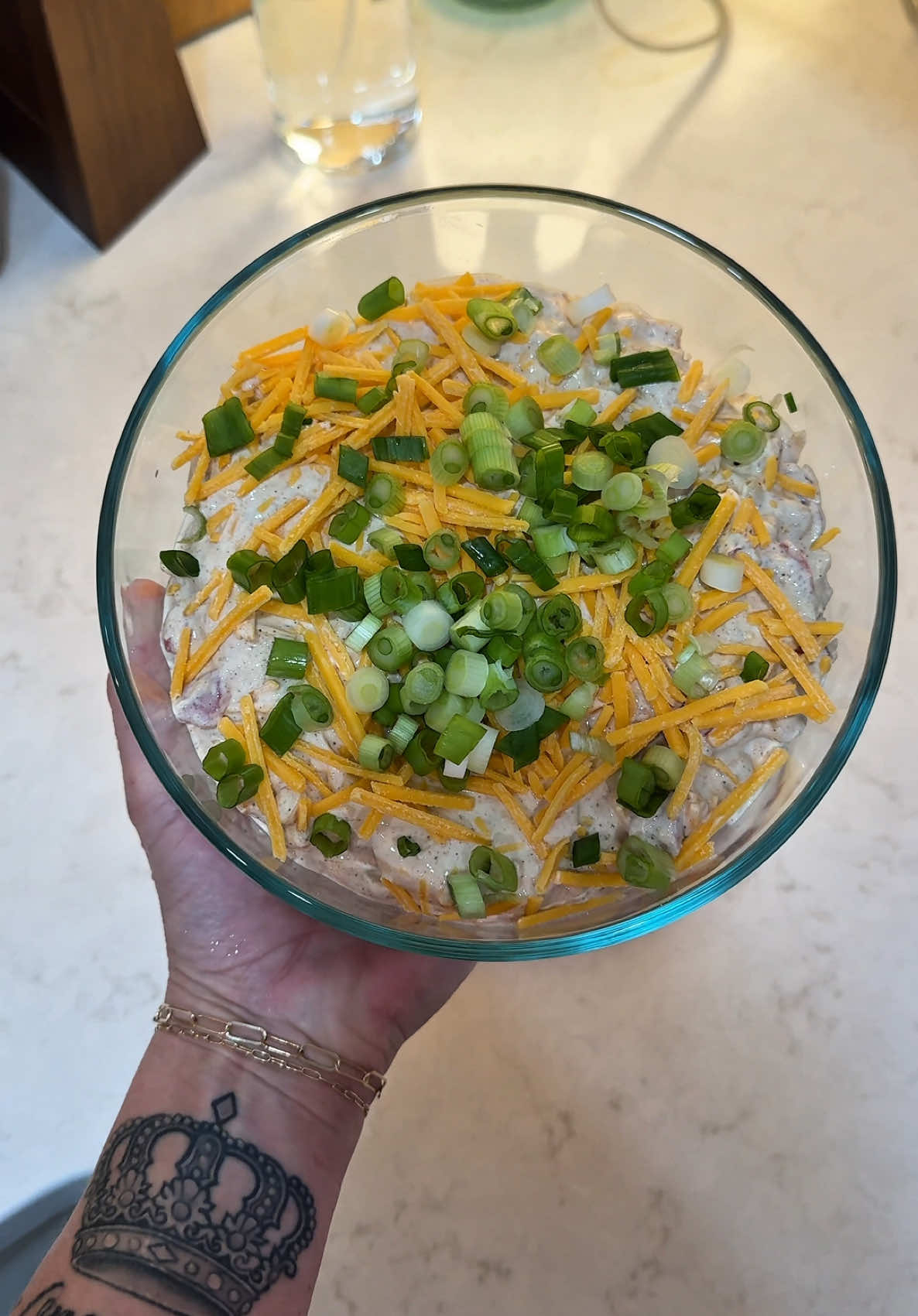 The easiest delicious summer dip! Perfect for the lake, pool, beach, boat…wherever summer takes you! Yum! #summersnack #snack #summerdip #dip #diprecipe #crowdpleaser #yum #fyp #Recipe #Summer #boatlife #lakelife #pool 