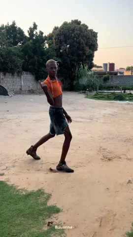 Dança para ganhar comida 🥘 #comedy #bulusinha 