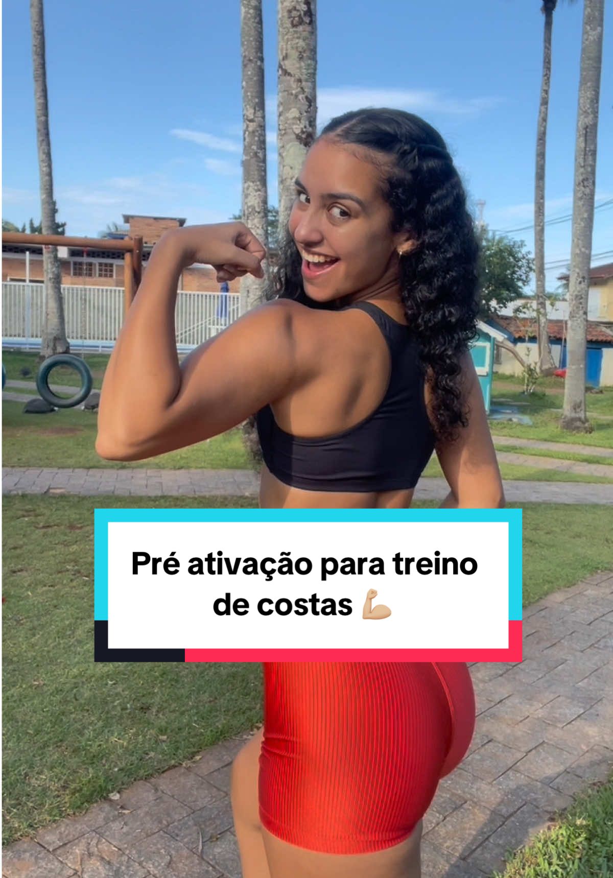 Antes de puxar peso, ativa essas costas, gata! 😘 || #treinofeminino #treinoemcasa #treinocostas #préativação #GymTok #Fitness 