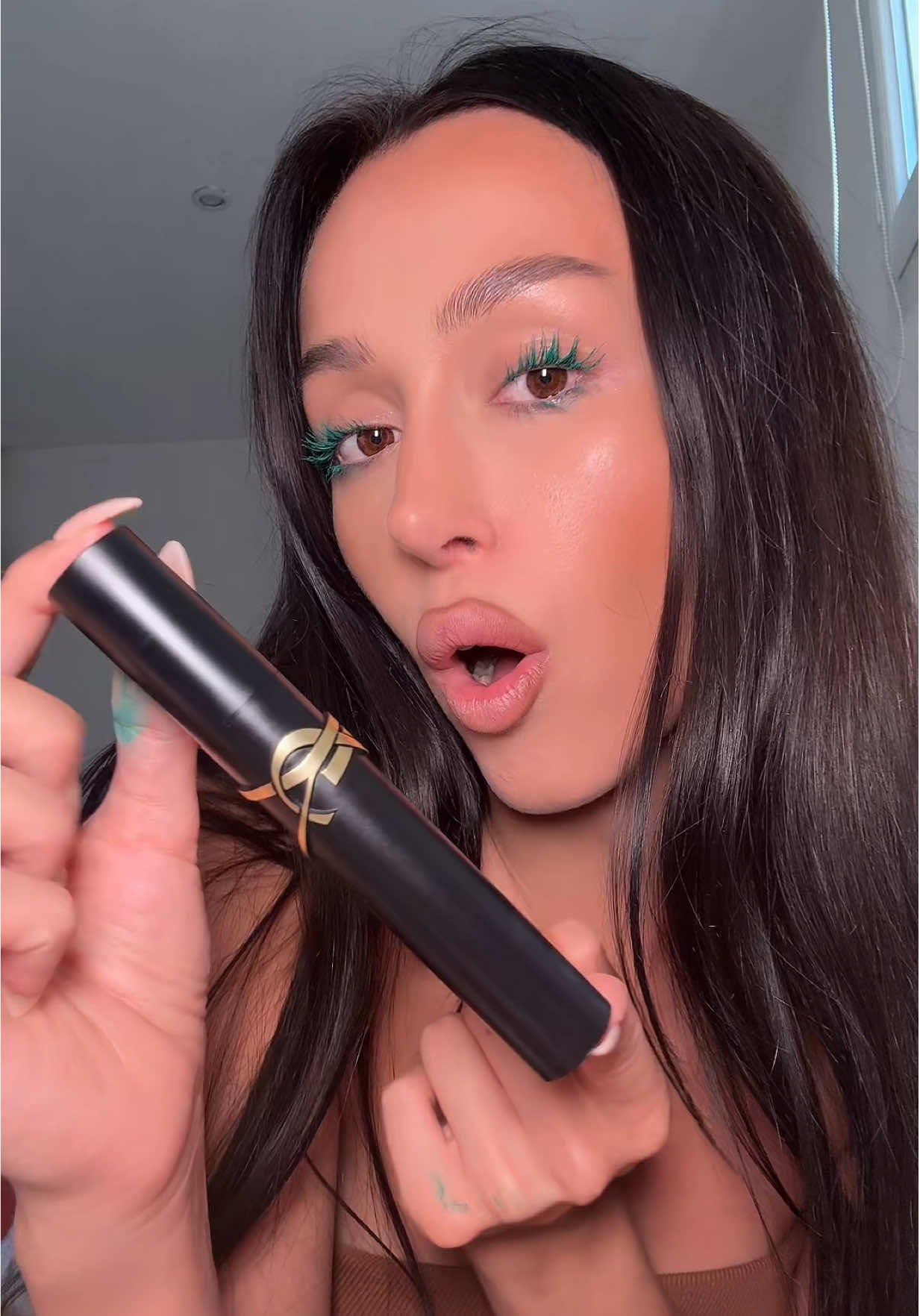 Donc voici mes 🚩 avec #yslbeauty #makeup #lashclash #mascaravert 