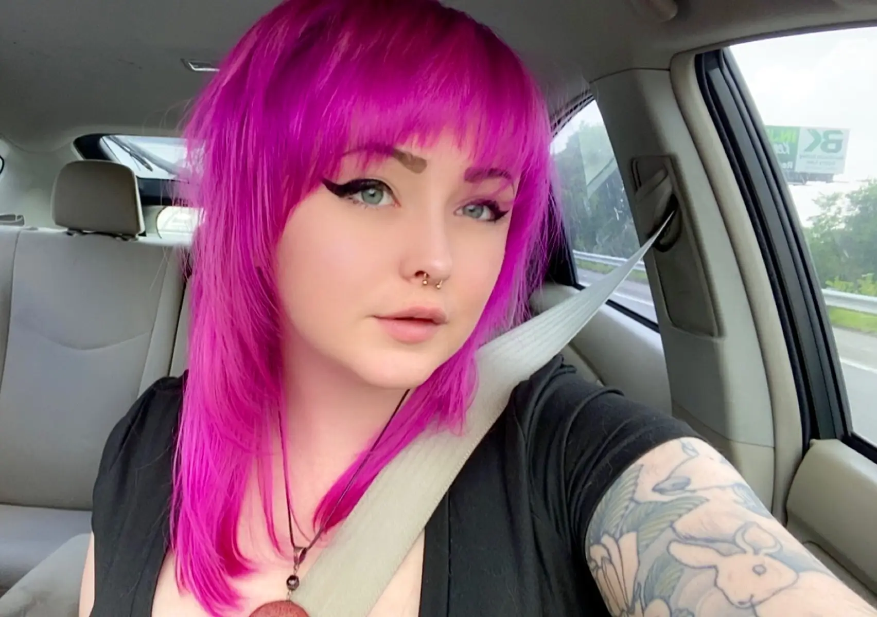 Got my hair chopped up and dyed pink for the summer 💘 #shaghaircut #wolfcut #scenehair #alternative #pinkhair #nonbinary #lgbtqia #lgbtq 
