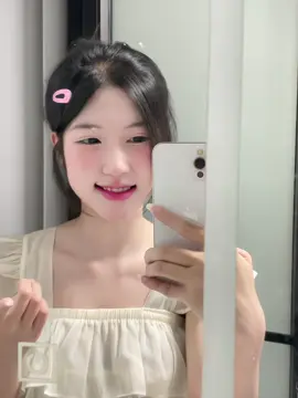 cứ thế thoi hẹ hẹ @Dang iu vay tr=)) 