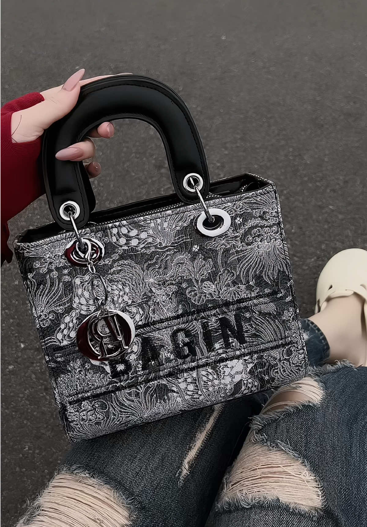 Túi xách nữ dáng vuông hoạ tiết thêu sang trọng #bagin #tuixachbagin #tuixachnu #tuixachxinh #ocbuushop #xuhuong2025 #viral 
