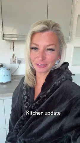 Can’t wait to do some TT lives in the kitchen #fyp #model #update #kitchen #influencer #dailylife #tiktoker #goodvibes #nomakeup #over40 #40 #momtok #linkinbio #foryoupage❤️❤️ 