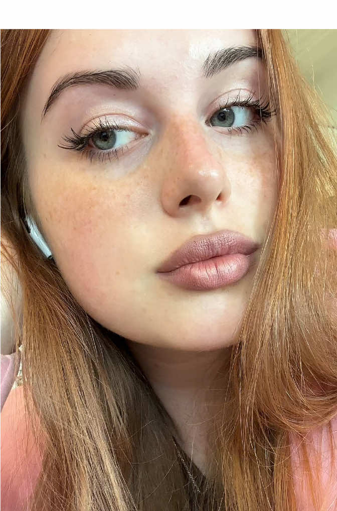 My audience is a real proof that natural beauty for people is not worse than plastic surgery 