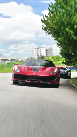 The adult way to play tag. Pista and Pista Spider. #ferrari 