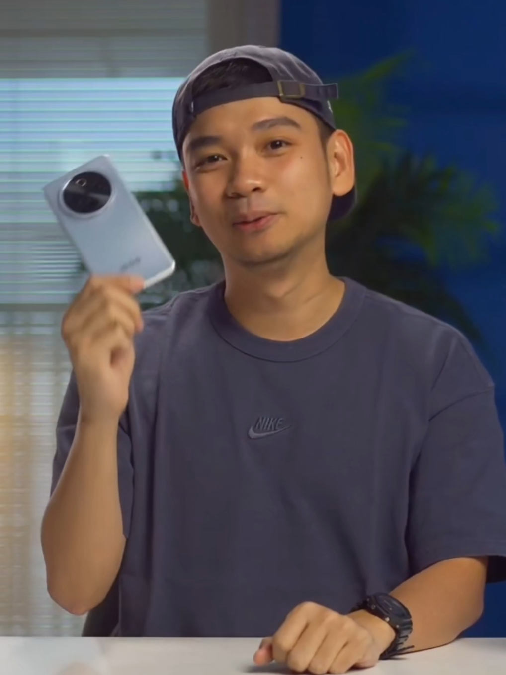 Hp dengan baterai paling Gede di Indonesia untuk saat ini. IQOO Z10 | Sc YT: @GadgetIn #IQOO #IQOOZ10 #IQOOIndonesia #vivoIndonesia #vivo #BateraiBadak #HpBateraiBadak #HpBateraiPalingGedediIndonesia #reviewjujur #gadget #review #gadgetreview #GadgetInReview #GadgetIn 