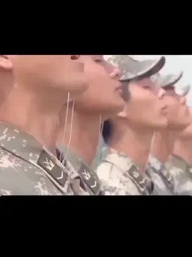 Intense training of the Chinese elite Male Honor Guard #army #military #china #china 