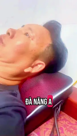 Gối mass thư giãn ánh điện tia hồng ngoại,  giúp thư giãn mass các vùng mỏi mệt thật dễ dàng #gốimassagecổvai #gốimassage #giadungthongminh #giadungtienich #xuhuongtiktok 