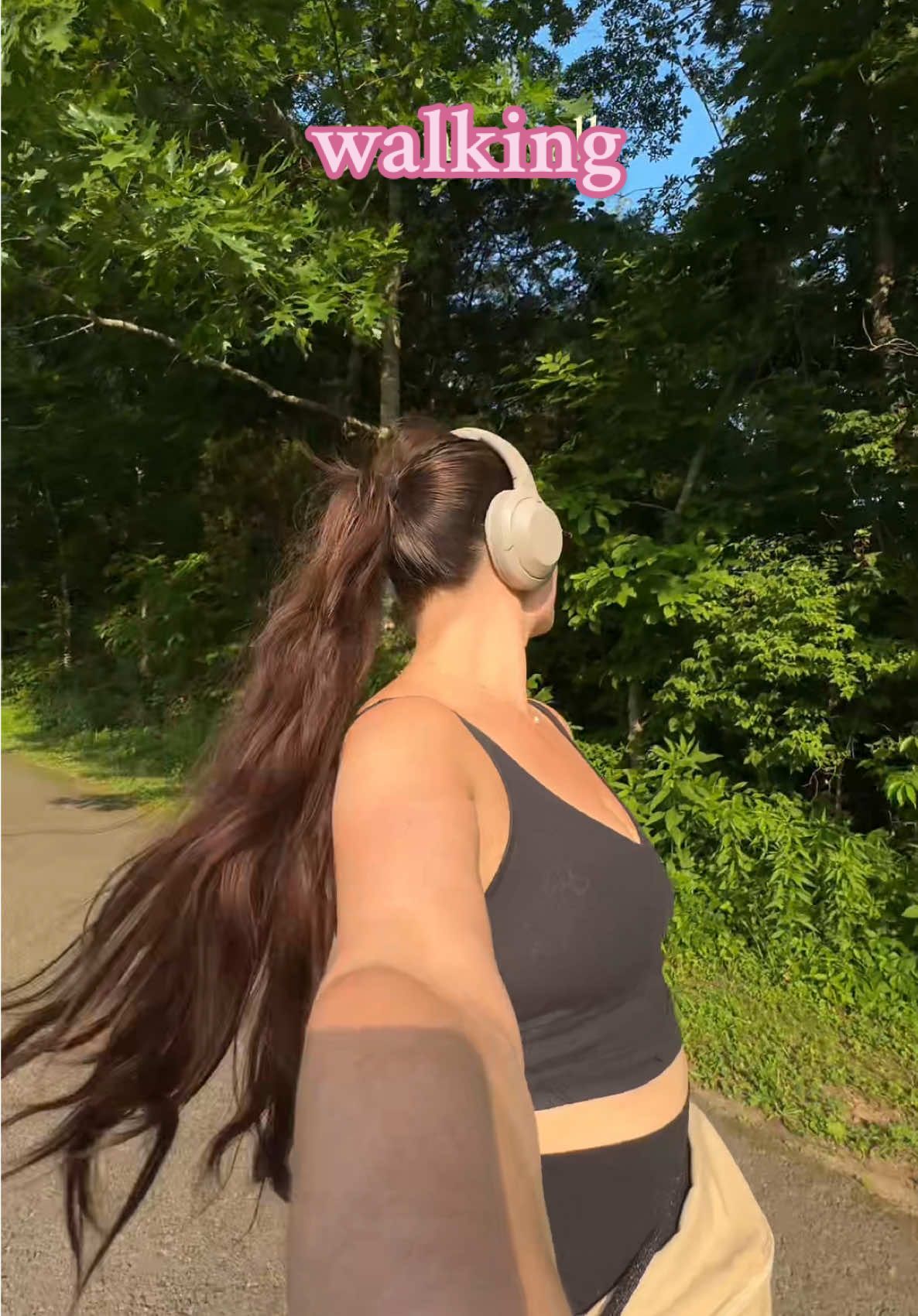 hobbies include: walking 👟  #hgw #hgwootd #hotgirlwalk #walking #outside #spring #thingstodo #franklintn #jennicathomp #tennessee 
